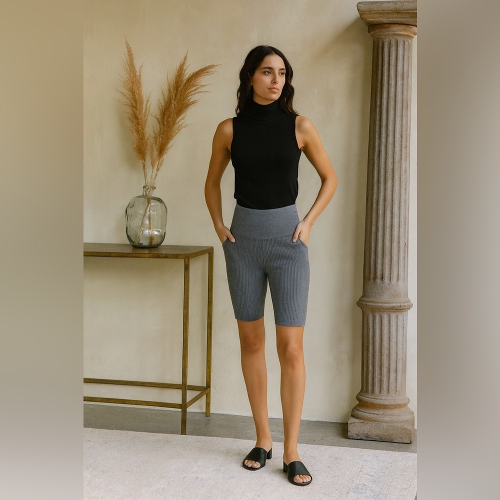 BNWT RD Style Women’s Ribbed Knit Bike Shorts size M